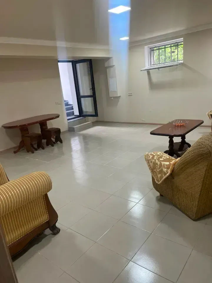 Հյուրատուն, Պտղնի, 100 քմ, մինչև 25 հյուր — լուսանկար 8