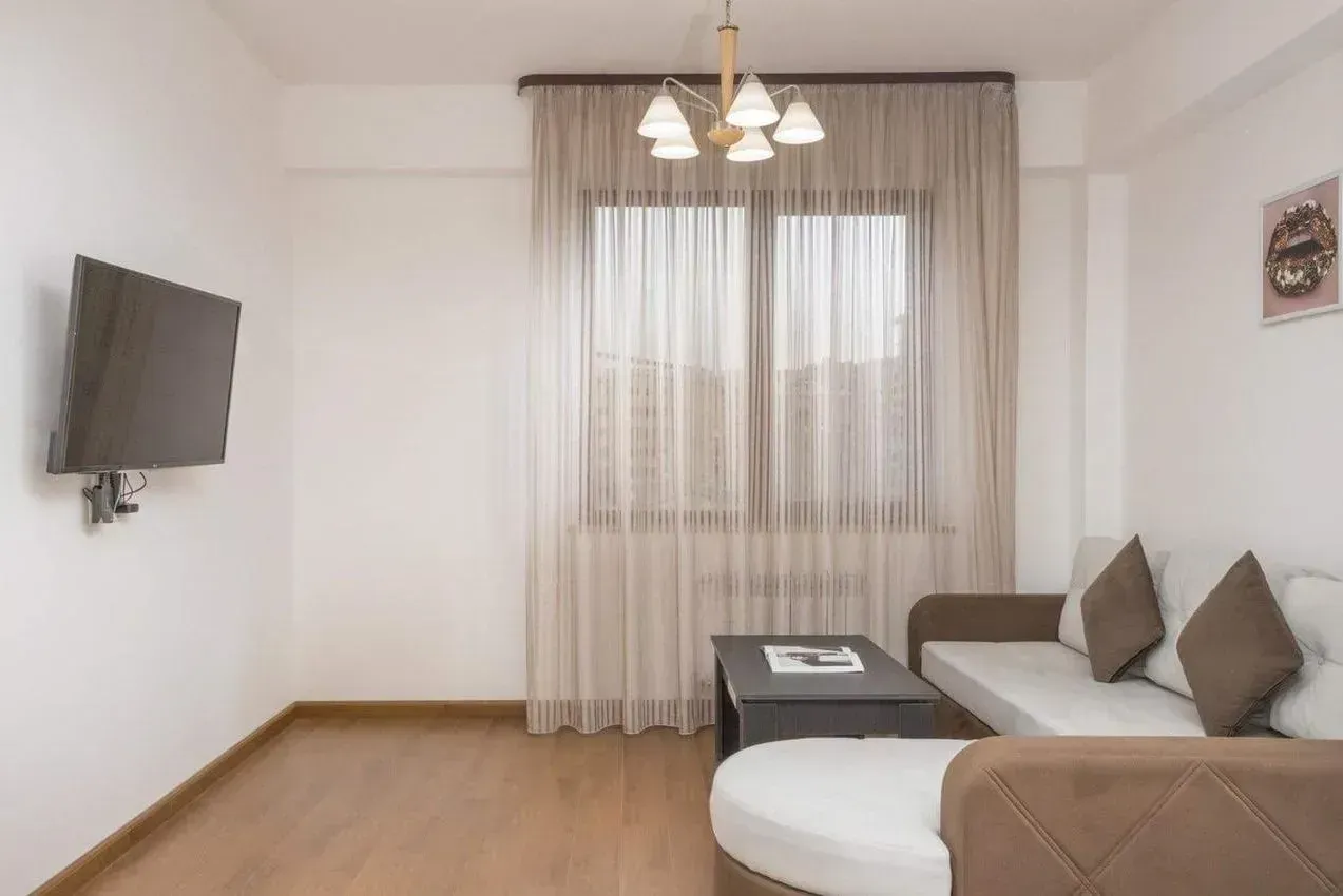2-սենյականոց բնակարան, Կենտրոն, 50 քմ, 7/16 հարկ — լուսանկար 2