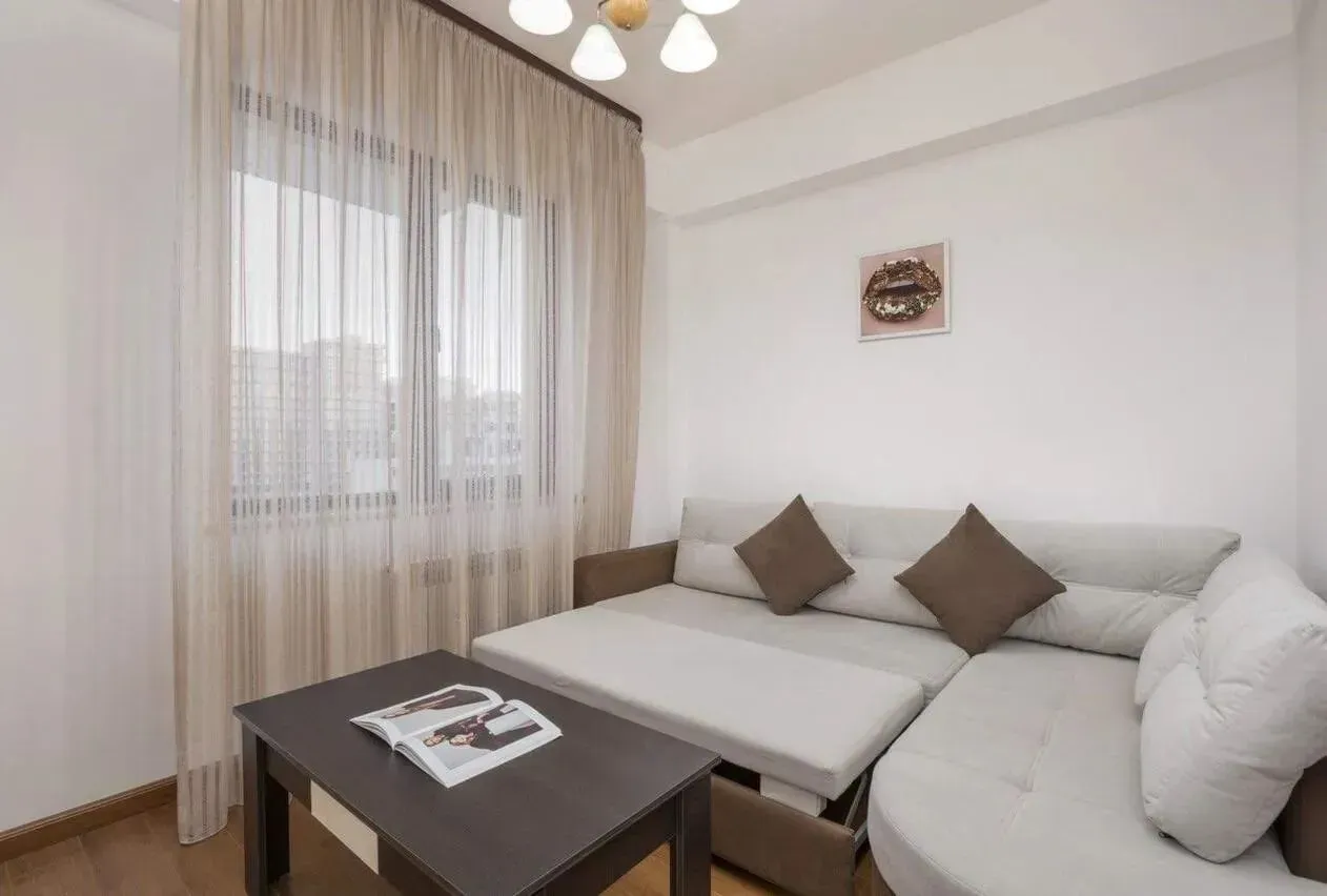 2-սենյականոց բնակարան, Կենտրոն, 50 քմ, 7/16 հարկ — լուսանկար 1
