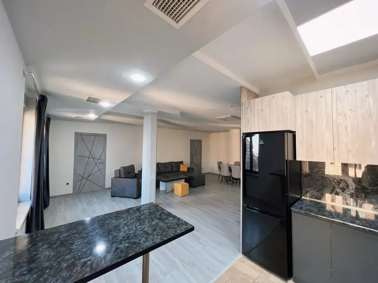 3-սենյականոց բնակարան, Կենտրոն, 82 քմ, 5/6 հարկ — լուսանկար 11