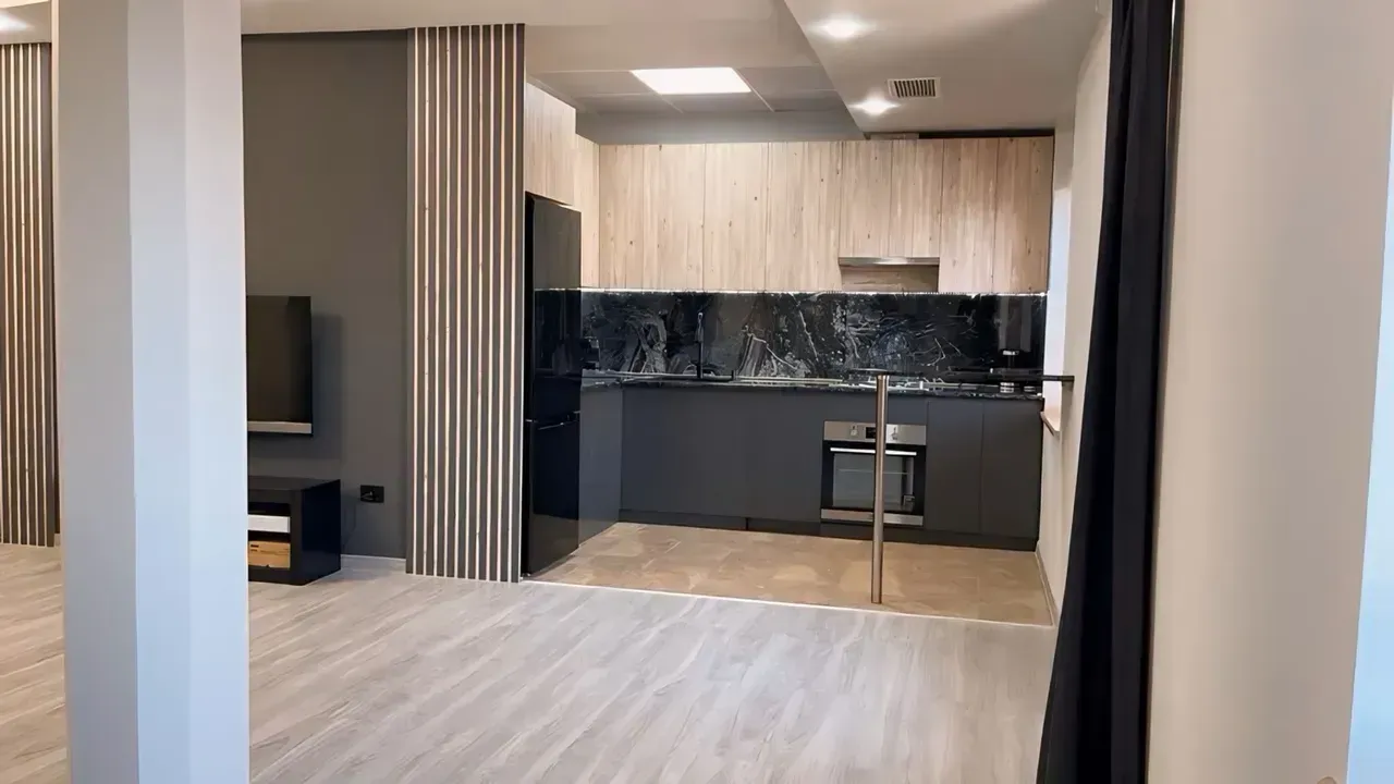 3-սենյականոց բնակարան, Կենտրոն, 82 քմ, 5/6 հարկ — լուսանկար 12