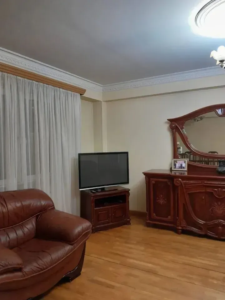 4-սենյականոց բնակարան, Արաբկիր, 110 քմ, 3/9 հարկ — լուսանկար 1