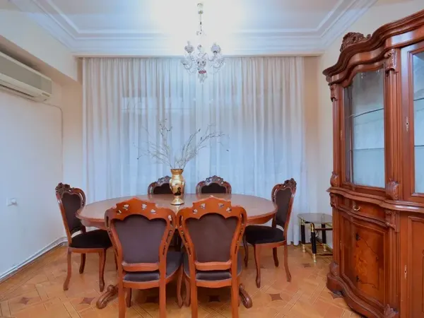 2-սենյականոց բնակարան, Կենտրոն, 100 քմ, 2/10 հարկ — լուսանկար 2