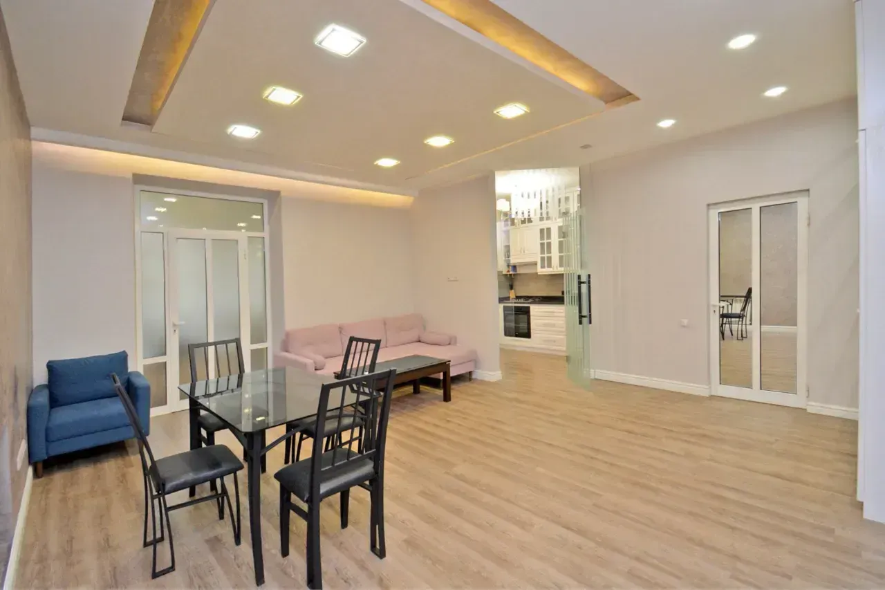 2-սենյականոց բնակարան, Կենտրոն, 54 քմ, 1/5 հարկ — լուսանկար 3