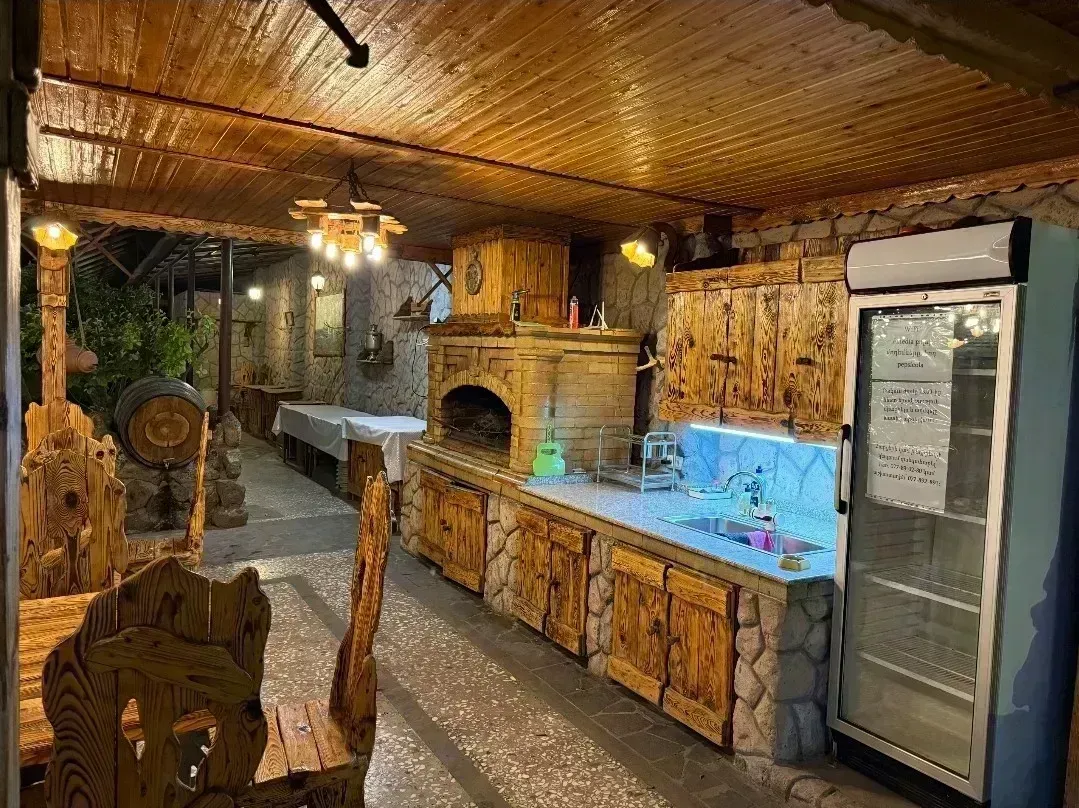 Առանձնատուն, Եղվարդ, 700 քմ, լողավազանով, մինչև 60 հյուր — լուսանկար 4