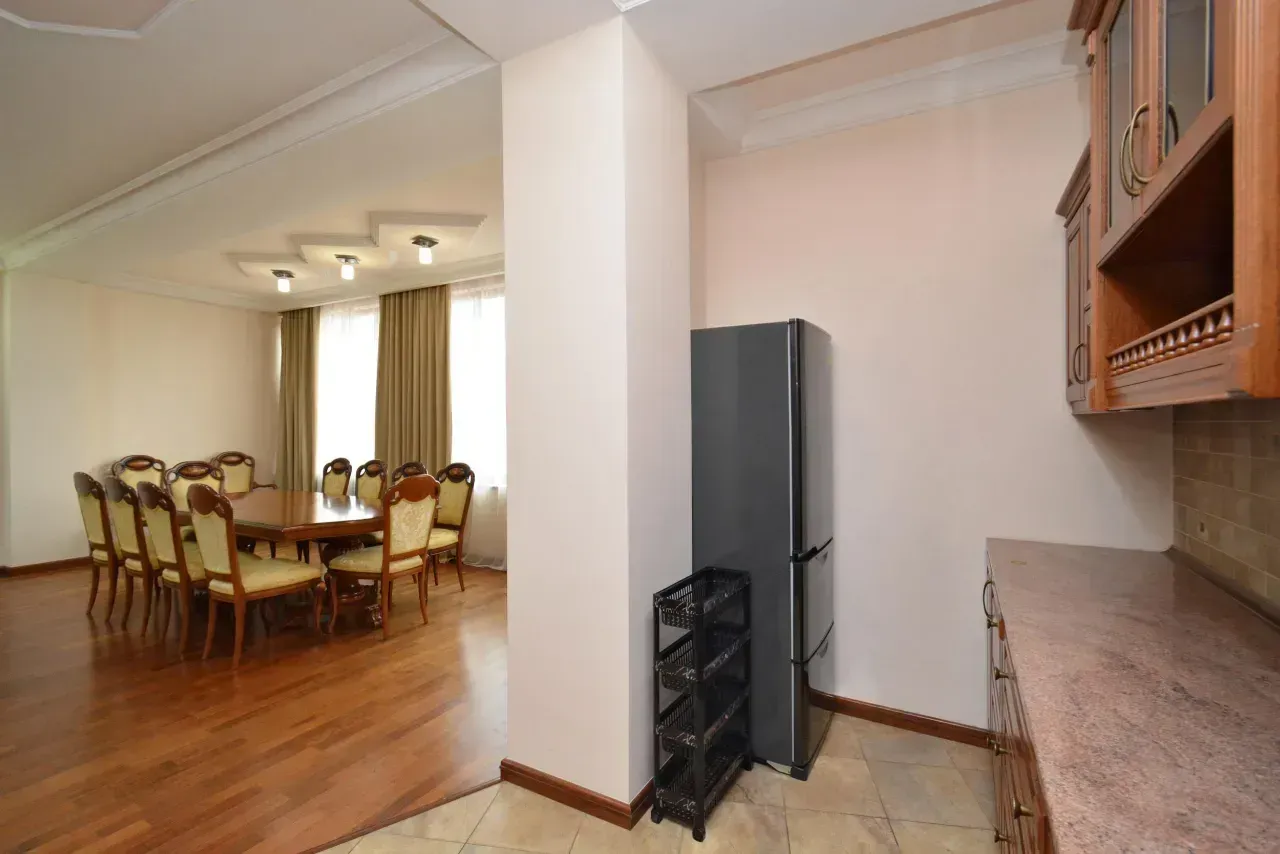 3-սենյականոց բնակարան, Կենտրոն, 130 քմ, 6/14 հարկ — լուսանկար 4