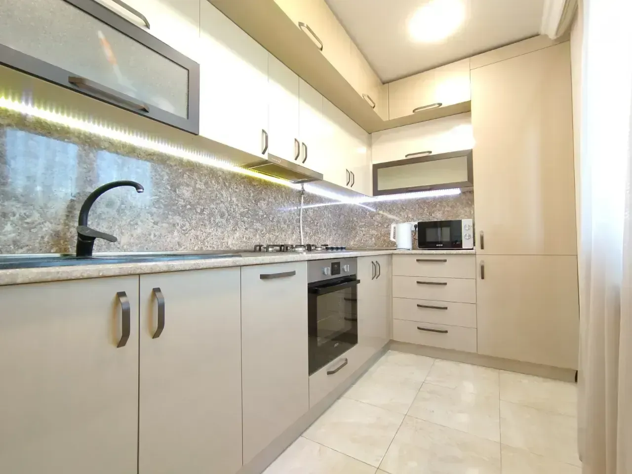 3-սենյականոց բնակարան, Քանաքեռ-Զեյթուն, 80 քմ, 3/4 հարկ — լուսանկար 9