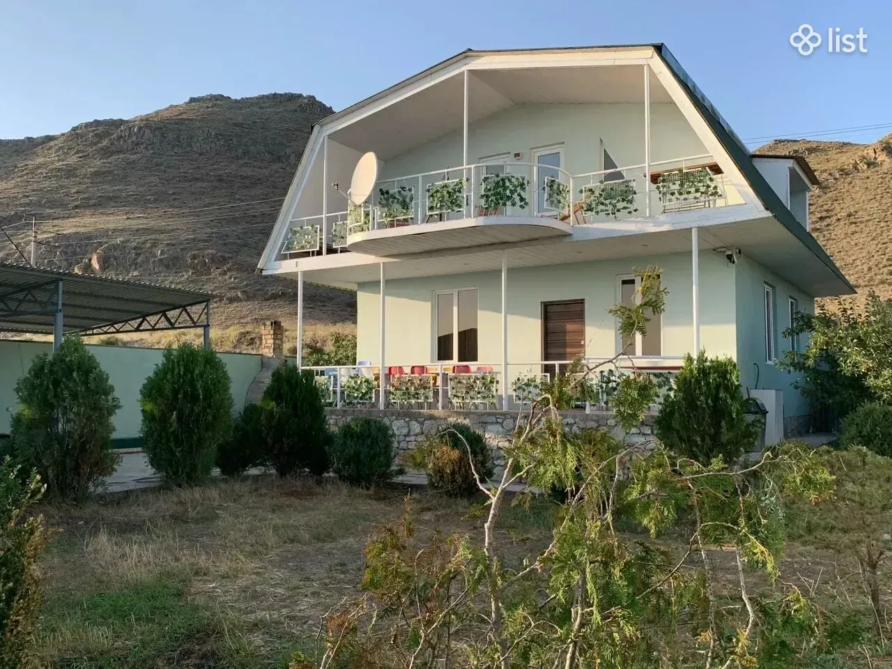 Առանձնատուն, Շողակաթ — լուսանկար 1