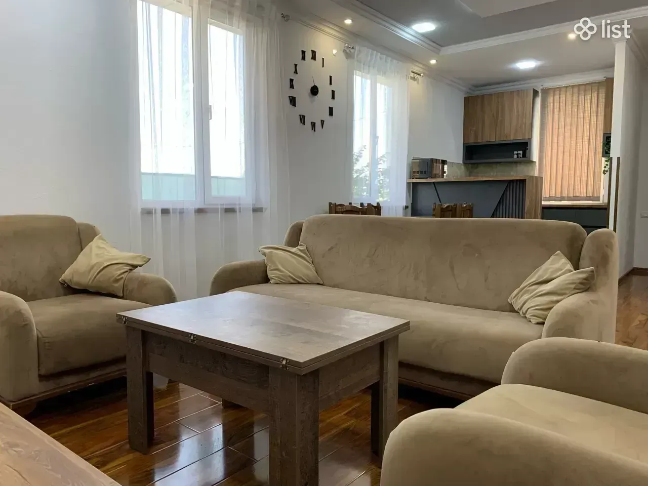 Առանձնատուն, Շողակաթ — լուսանկար 12
