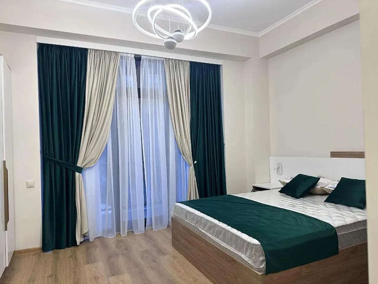 1-սենյականոց բնակարան, Ծաղկաձոր, 33 քմ, 4/8 հարկ — լուսանկար 1