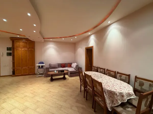 4-սենյականոց բնակարան, Կենտրոն — լուսանկար 5