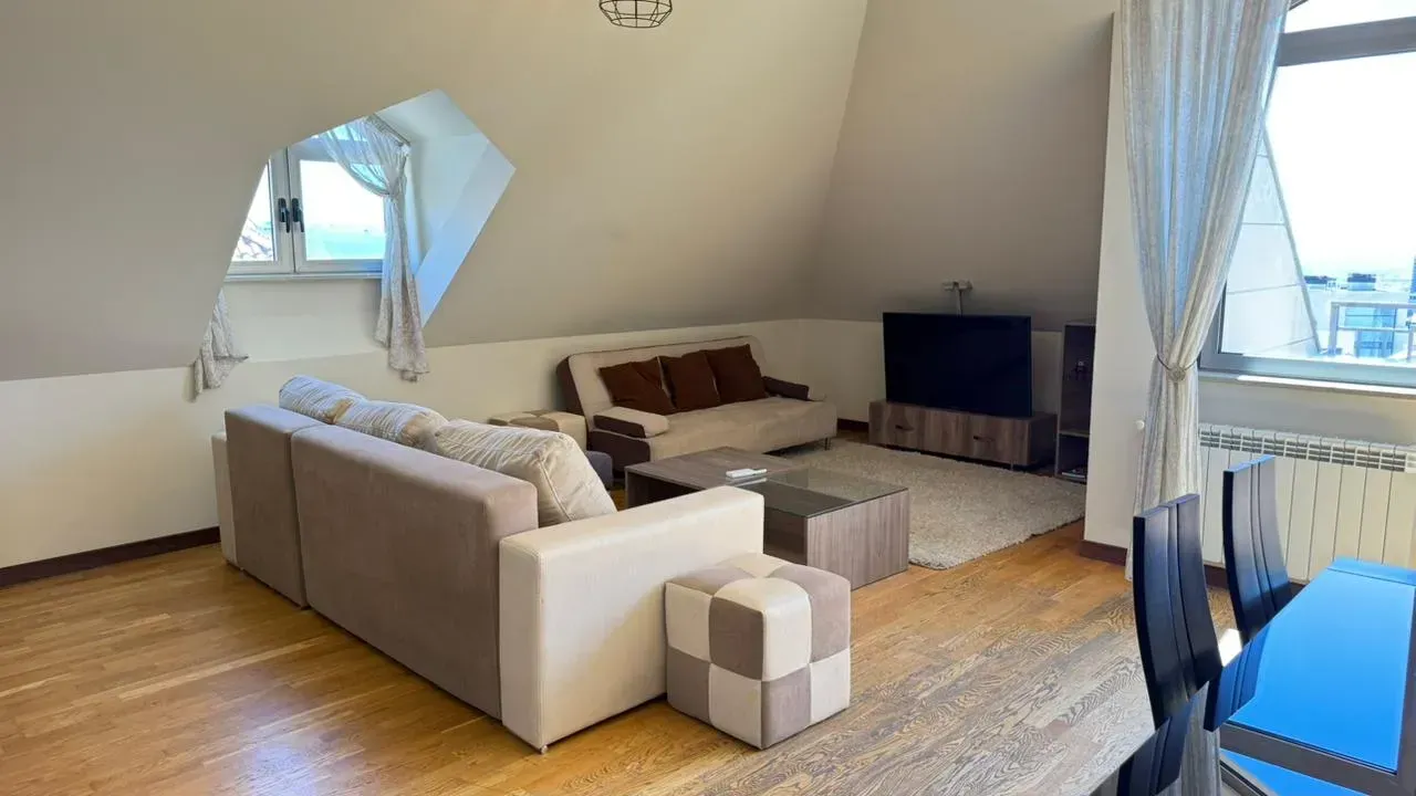 3-սենյականոց բնակարան, Կենտրոն — լուսանկար 8