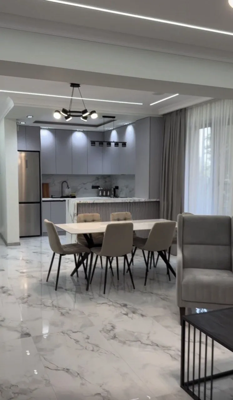 3-սենյականոց բնակարան, Աբովյան, 80 քմ, 2/2 հարկ — լուսանկար 1