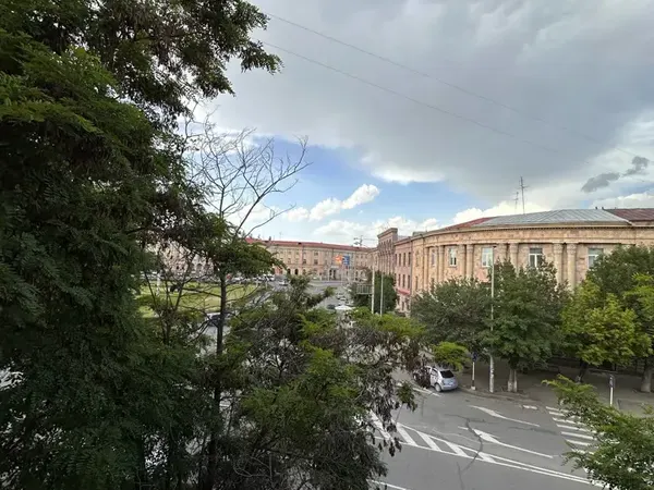 3-սենյականոց բնակարան, Գյումրի, 90 քմ, 3/3 հարկ — լուսանկար 3