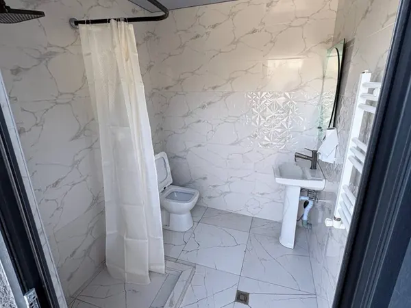 Առանձնատուն, Պտղնի, 350 քմ, լողավազանով — լուսանկար 5