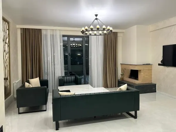 Առանձնատուն, Ծաղկաձոր, 800 քմ, լողավազանով, մինչև 12 հյուր — լուսանկար 2