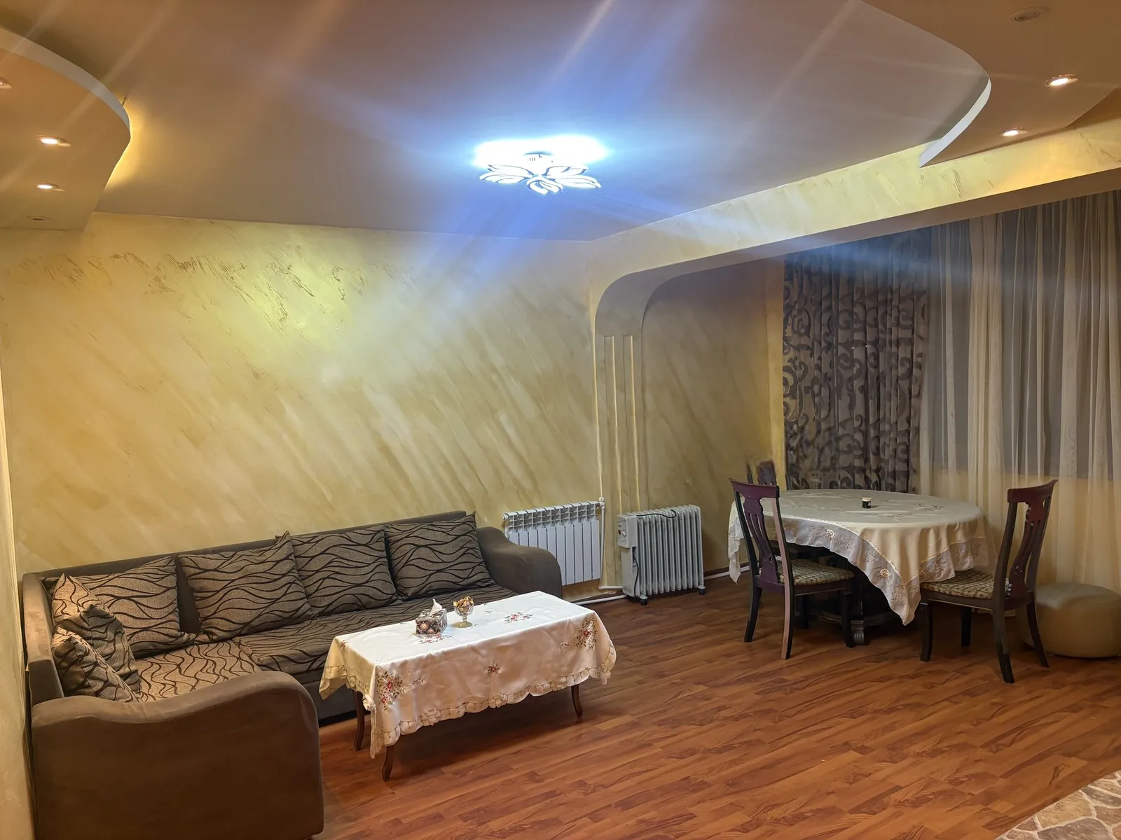 3-սենյականոց բնակարան, Ծաղկաձոր, 64 քմ, 5/5 հարկ — լուսանկար 1