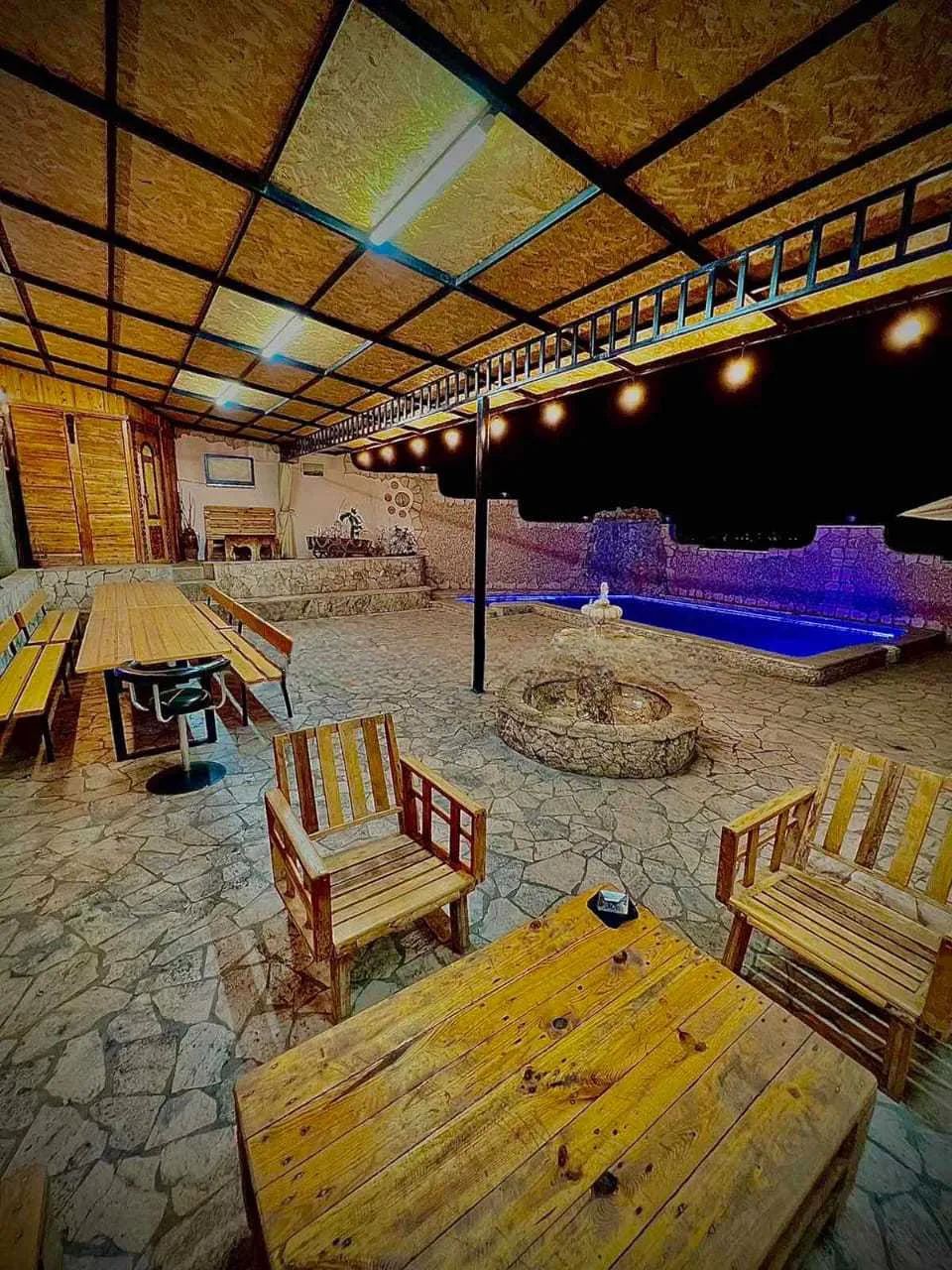 Առանձնատուն, Արաբկիր, 900 քմ, լողավազանով — լուսանկար 1