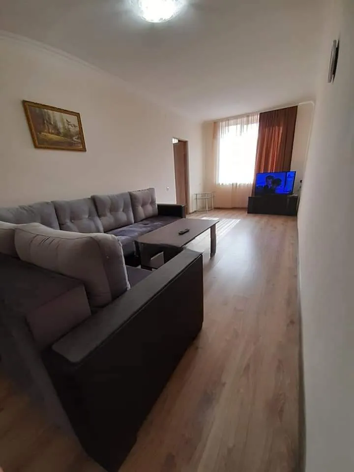 2-սենյականոց բնակարան, Էրեբունի, 70 քմ, 4/5 հարկ — լուսանկար 1