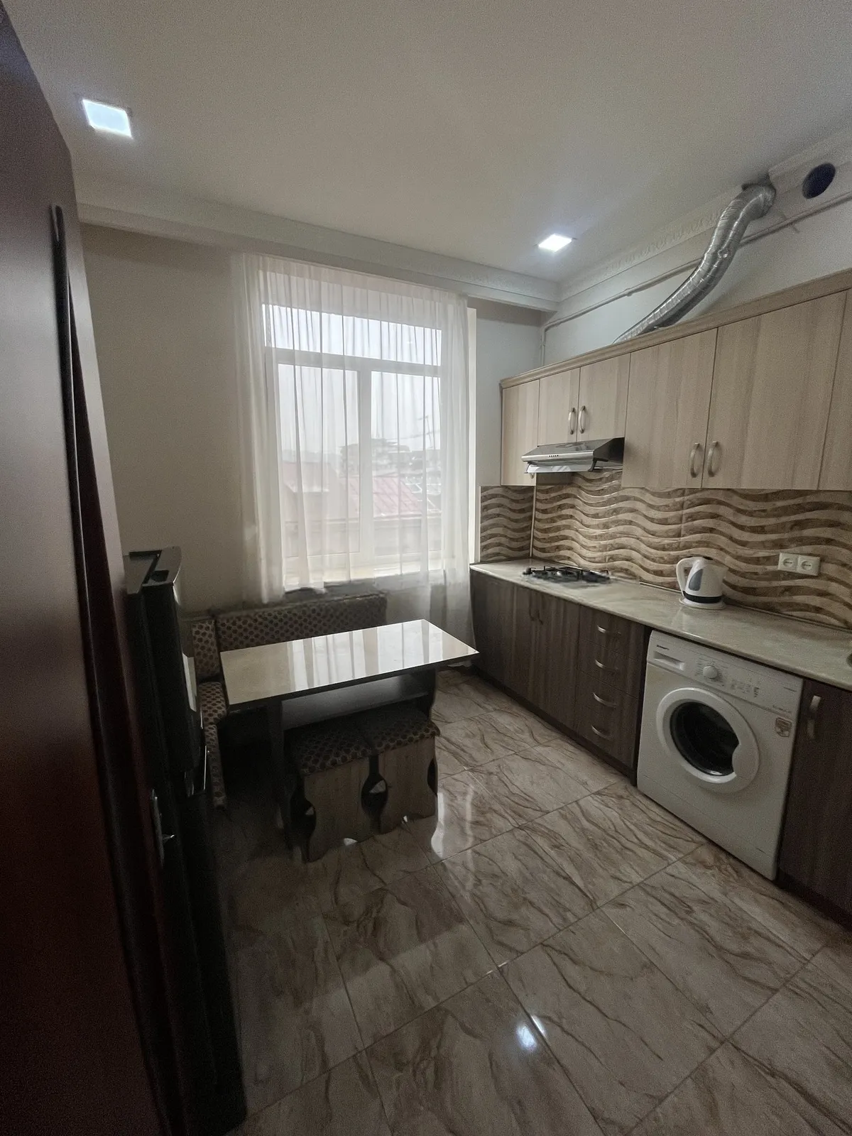 1-սենյականոց բնակարան, Կենտրոն, 45 քմ, 3/5 հարկ — լուսանկար 2