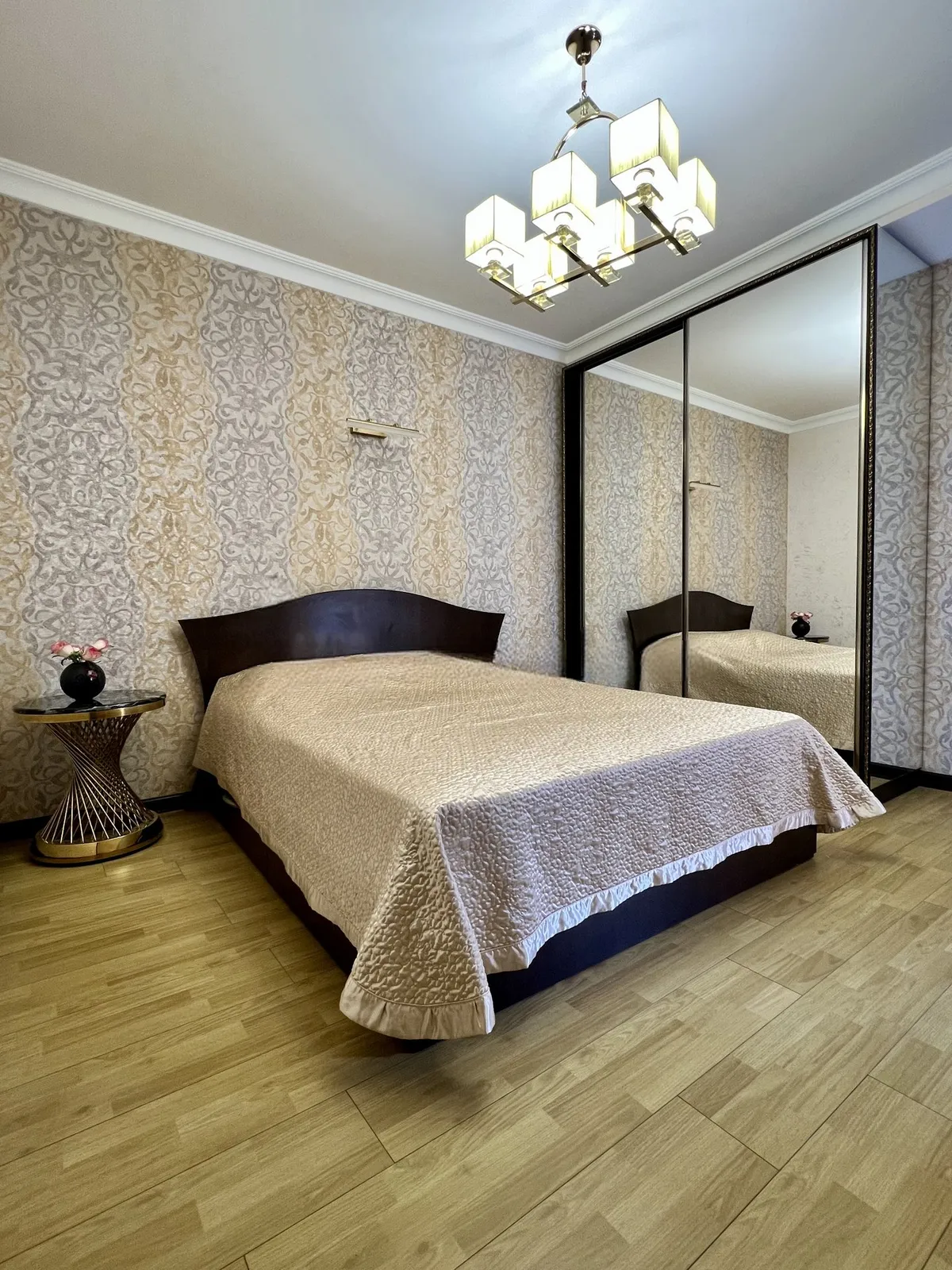 3-սենյականոց բնակարան, Կենտրոն, 78 քմ, 4/10 հարկ — լուսանկար 2