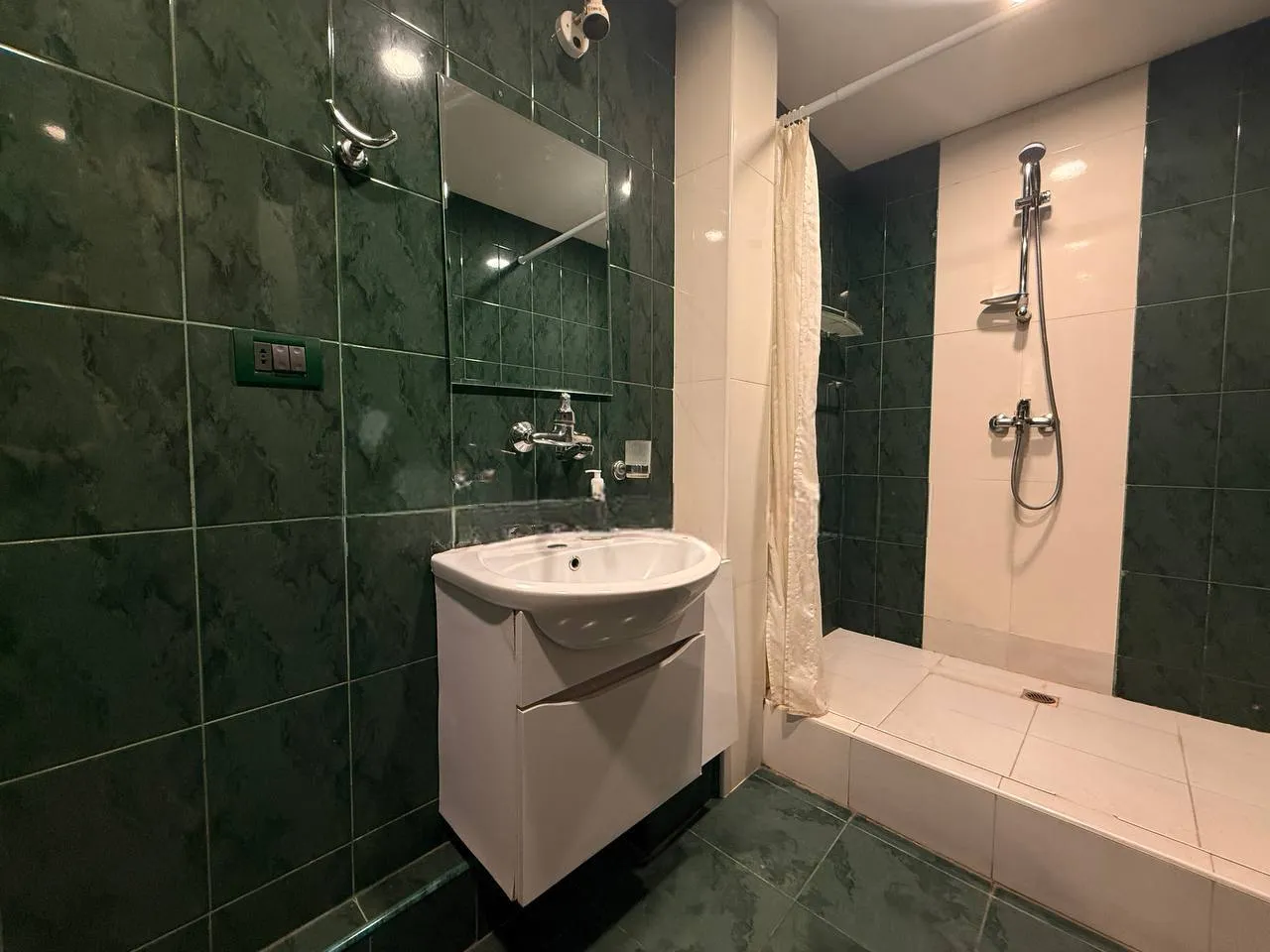 3-սենյականոց բնակարան, Կենտրոն, 60 քմ, 2/6 հարկ — լուսանկար 8